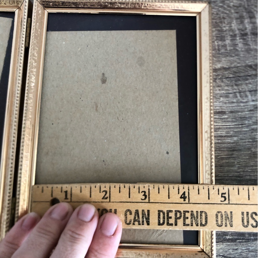 Vtg Patterned Gold Triple Picture Frame - Picture 8 of 11